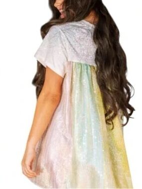 QUEEN OF SPARKLES Pastel Rainbow Glitter Back Short Sleeve Dress